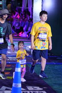 BIB: 300, 4126
                            <button type="button" onclick="openModal(26261513)" class="btn btn-primary btn-sm float-right btn-popup" data-toggle="modal" data-target=".modal-high-quality">
                        <i class="fas fa-shopping-cart"></i> Add to Cart
                    </button>
                                            <button type="button" onclick="isThisMe(26261513, true)" class="btn btn-success btn-sm float-right btn-popup btn-isme hidden" data-toggle="tooltip" data-placement="bottom" title="นี่คือรูปของคุณใช่ไหม คลิกที่นี่เพื่อเอาเข้าอัลบั้ม">
                        <i class="fas fa-plus"></i> Add to album
                    </button>
                    <button type="button" onclick="isThisMe(26261513, false)" class="btn btn-warning btn-sm float-right btn-popup btn-isnotme hidden">
                        <i class="fas fa-ban"></i> Remove from album
                    </button>